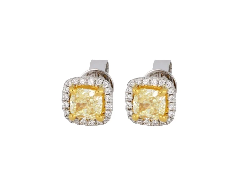 Yellow Diamond Ladies Earrings (Yellow Diamond 1 cts. White Diamond 0.13 cts.)