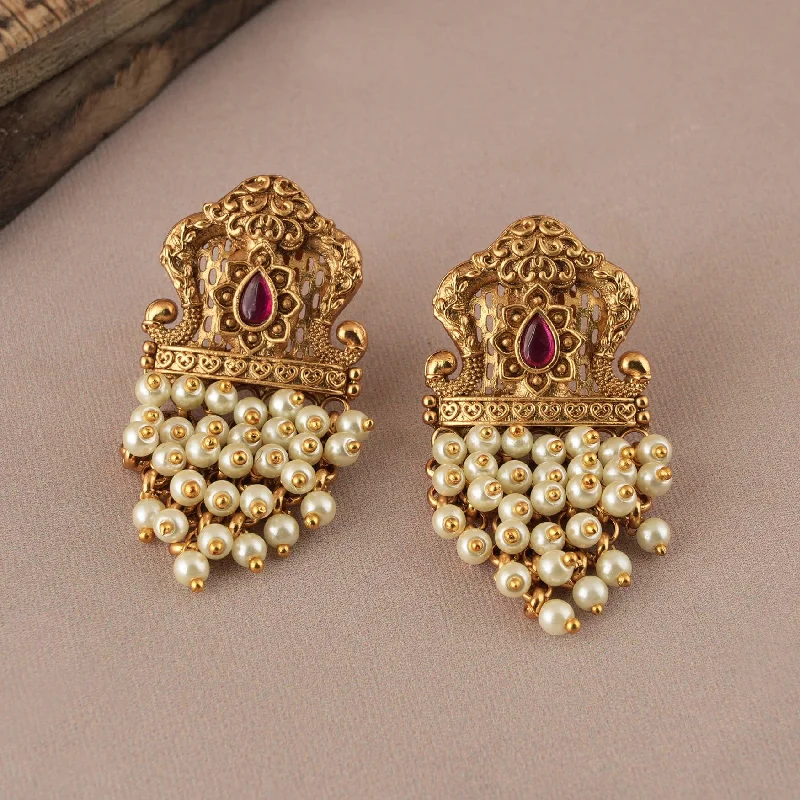 Cute pearl drop antique gold earring