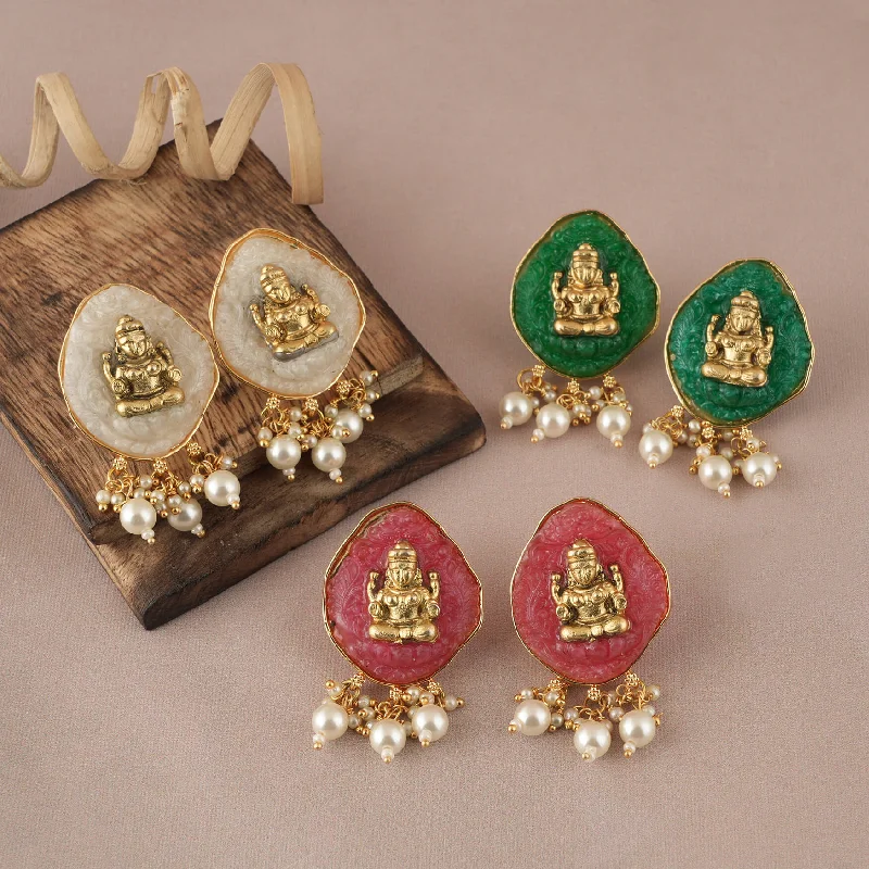 Gold plated Ma Lakshmi pearl drop stone earring