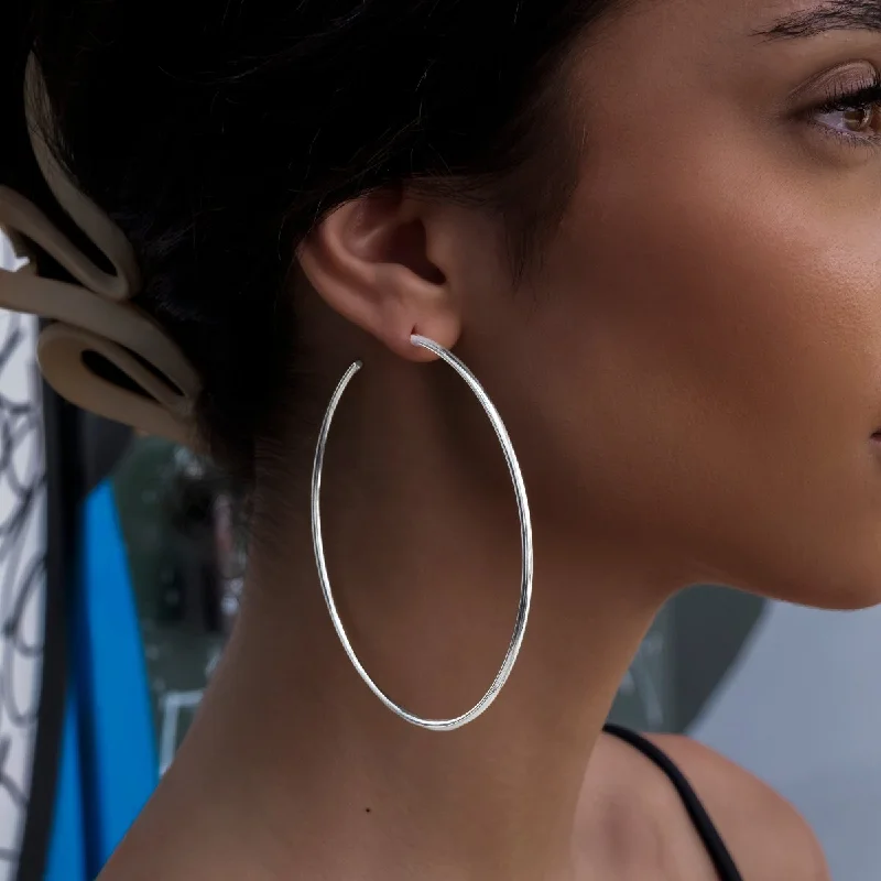 Plain Hoop Earrings in White Gold