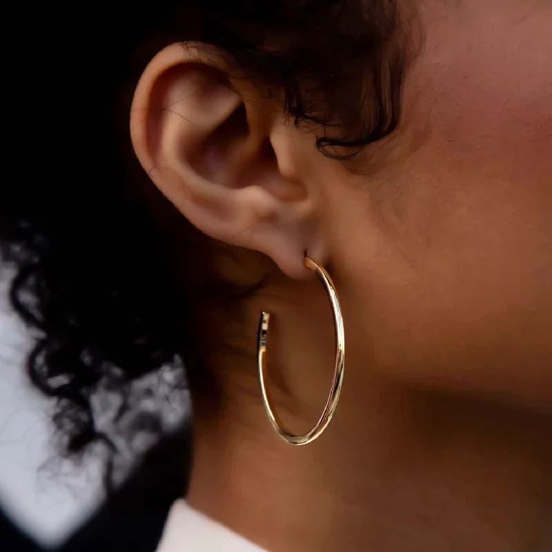 Plain Hoop Earrings in Yellow Gold