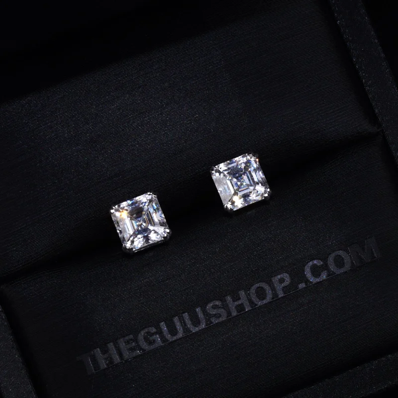 VVS Moissanite Asscher Cut Stud Earrings In White Gold