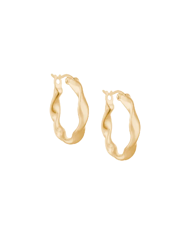 WAVE HOOPS (18K GOLD PLATED)